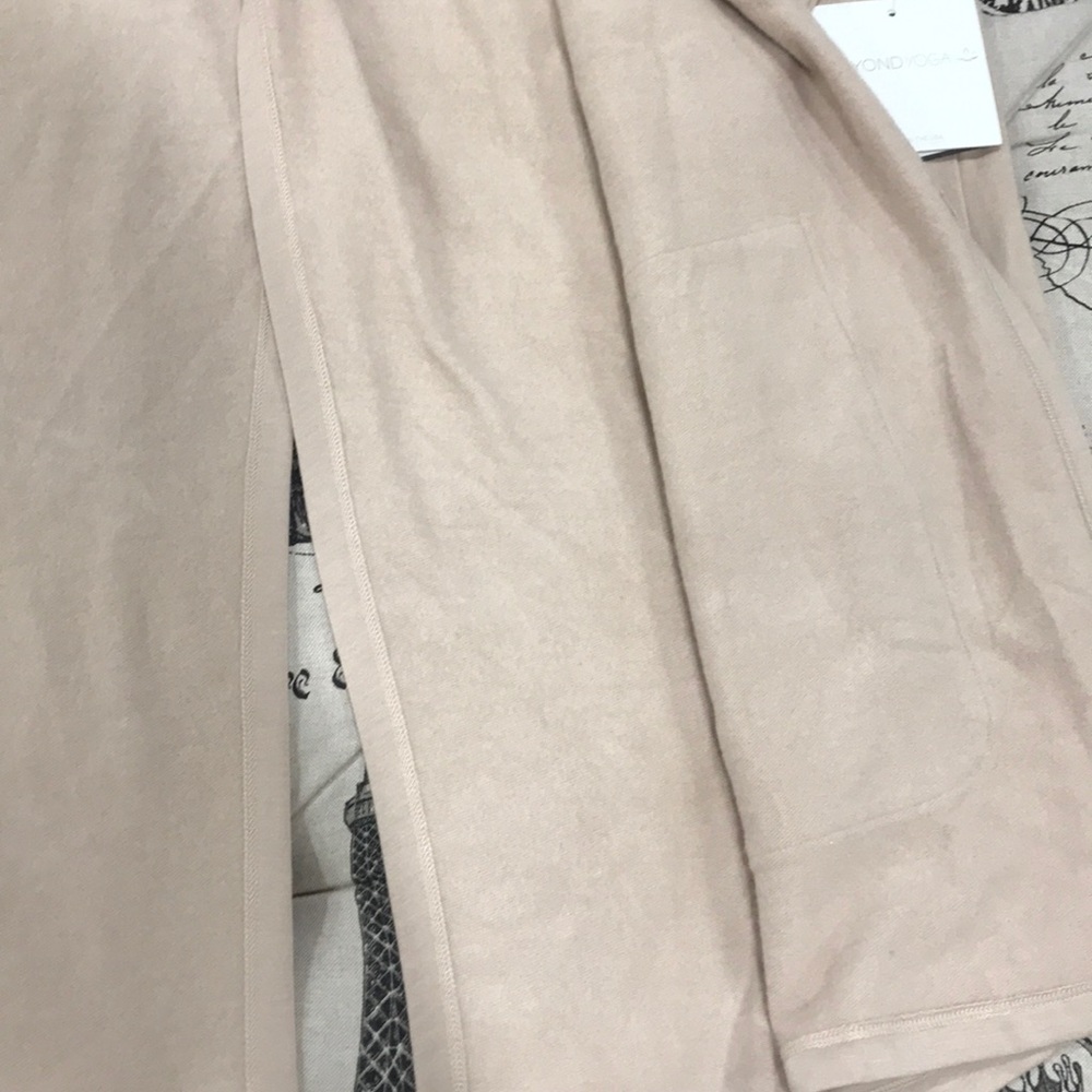 Beyond Yoga Love & Fleece Split-Back Cardigan - Picture 10 of 10